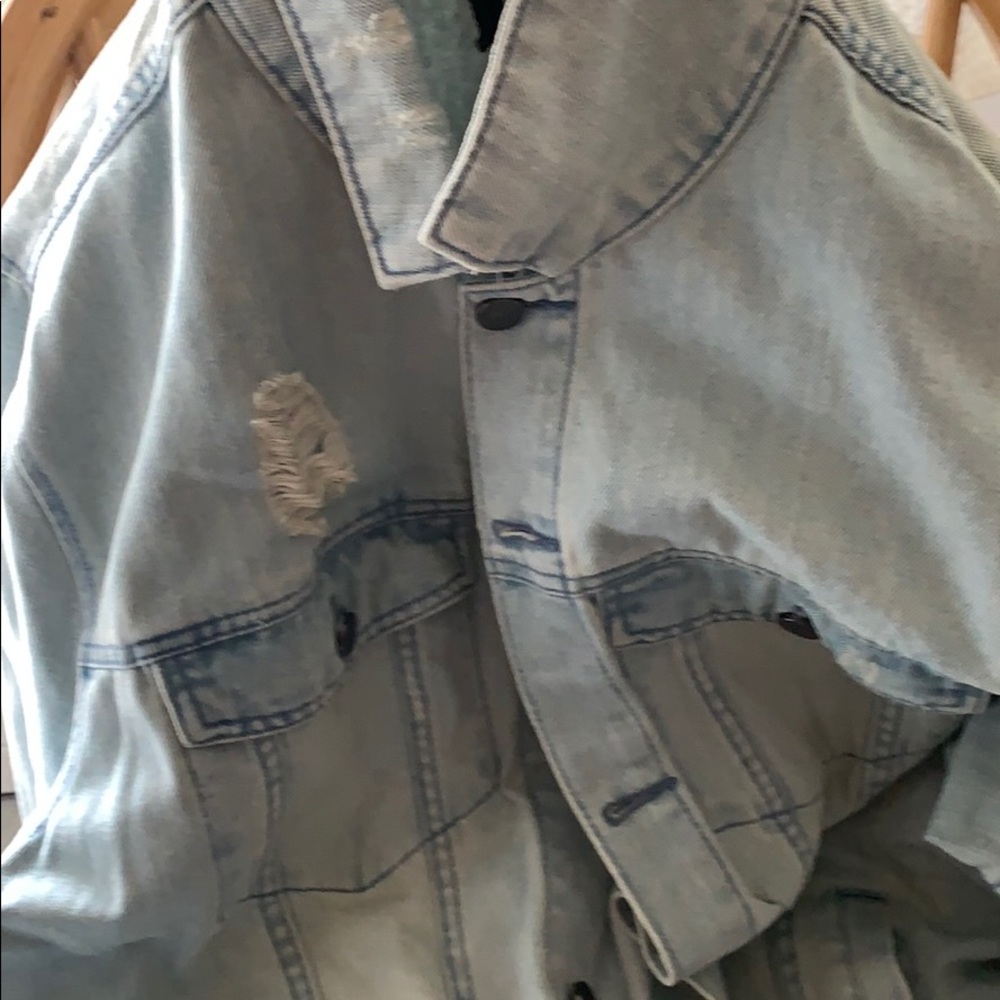 Jean jacket - Picture 3 of 4